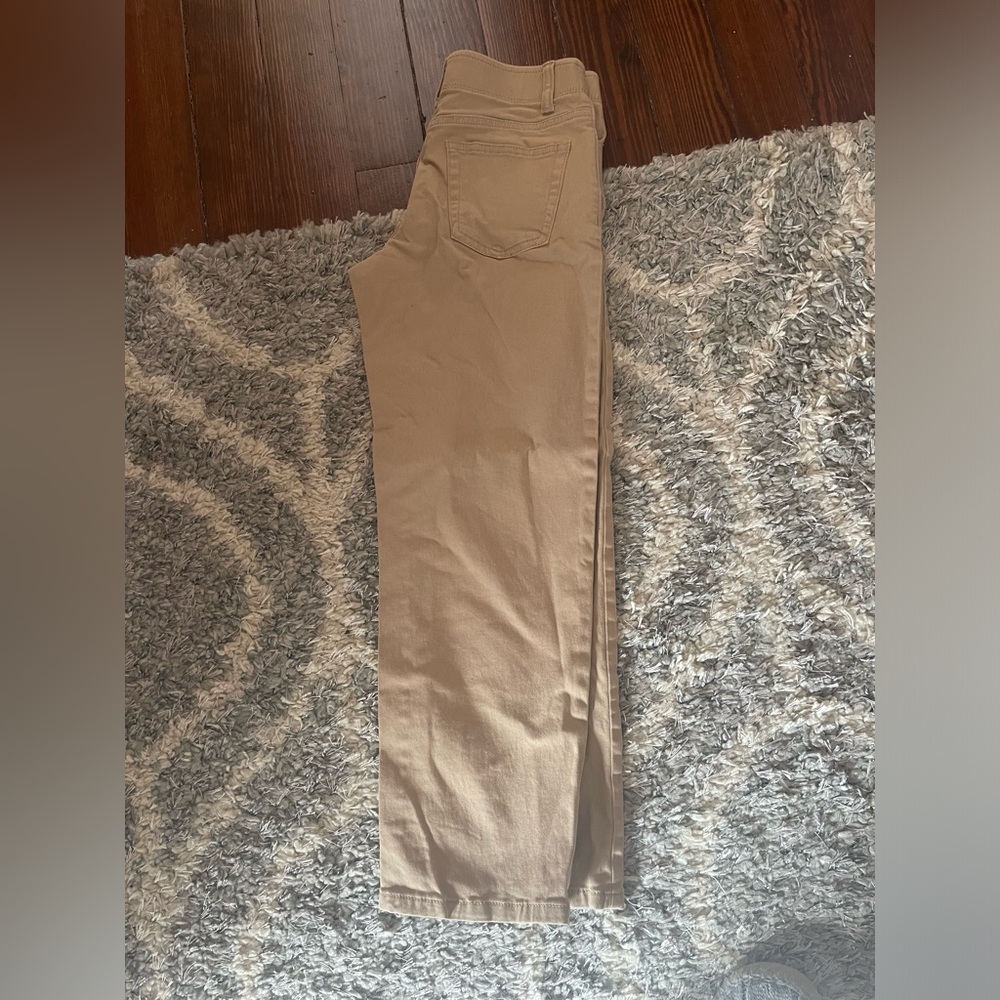 Sonoma boys size 10 khaki pants. Never worn.